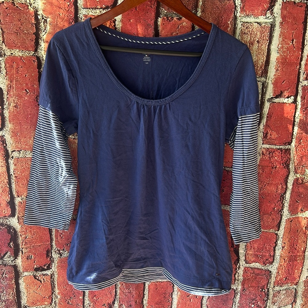 Tommy Hilfiger women’s large long sleeve navy shirt